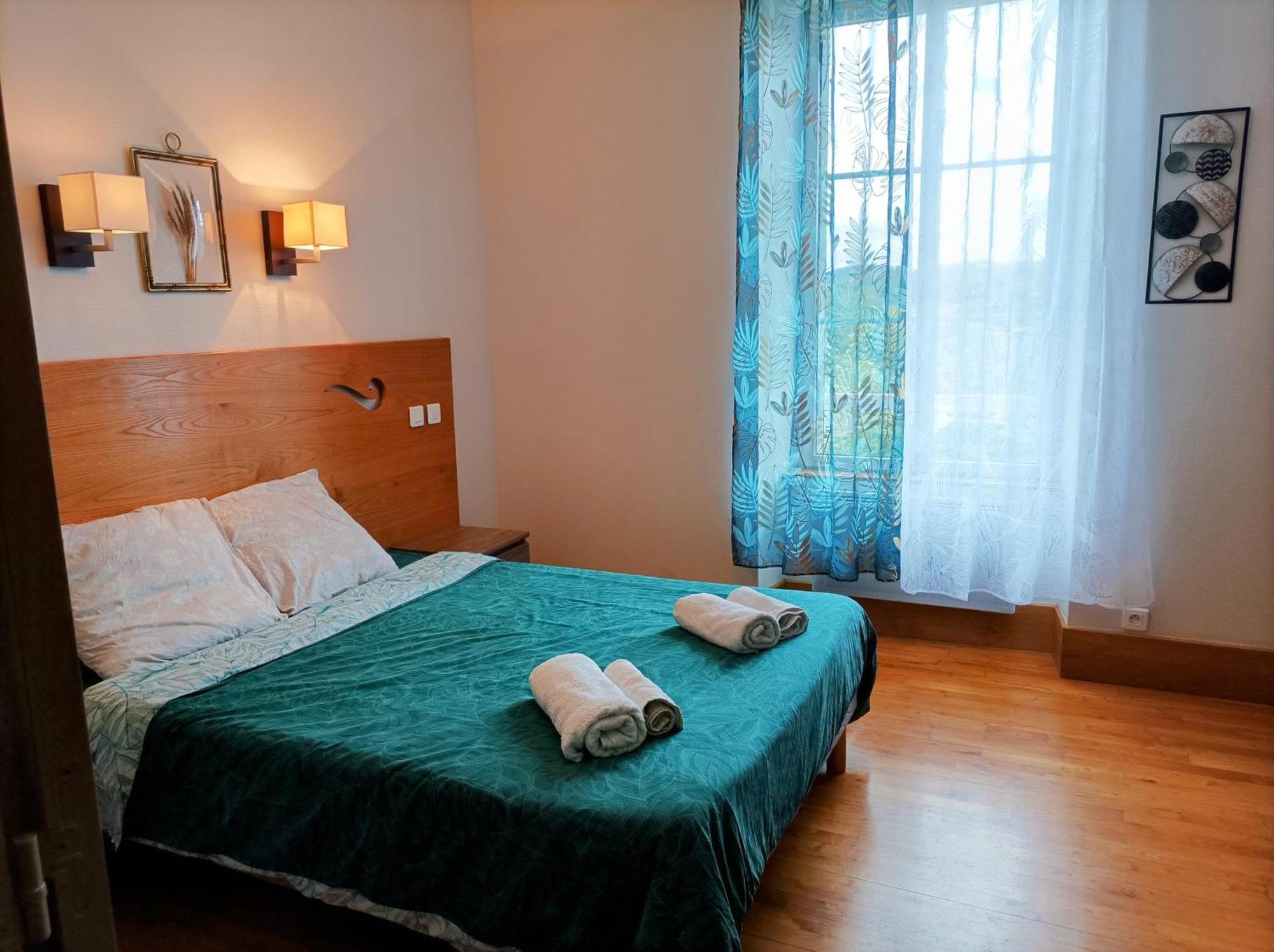 Auberge De Mourjou Luaran gambar